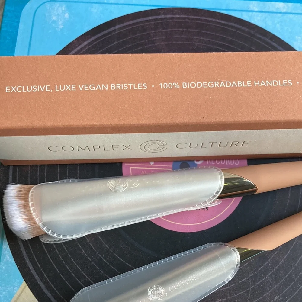 Complex Culture All the Angles brush set - Picture 3 of 4